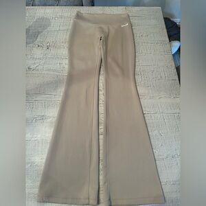 Dfyne Hannah Pearson Flared Leggings in Beige